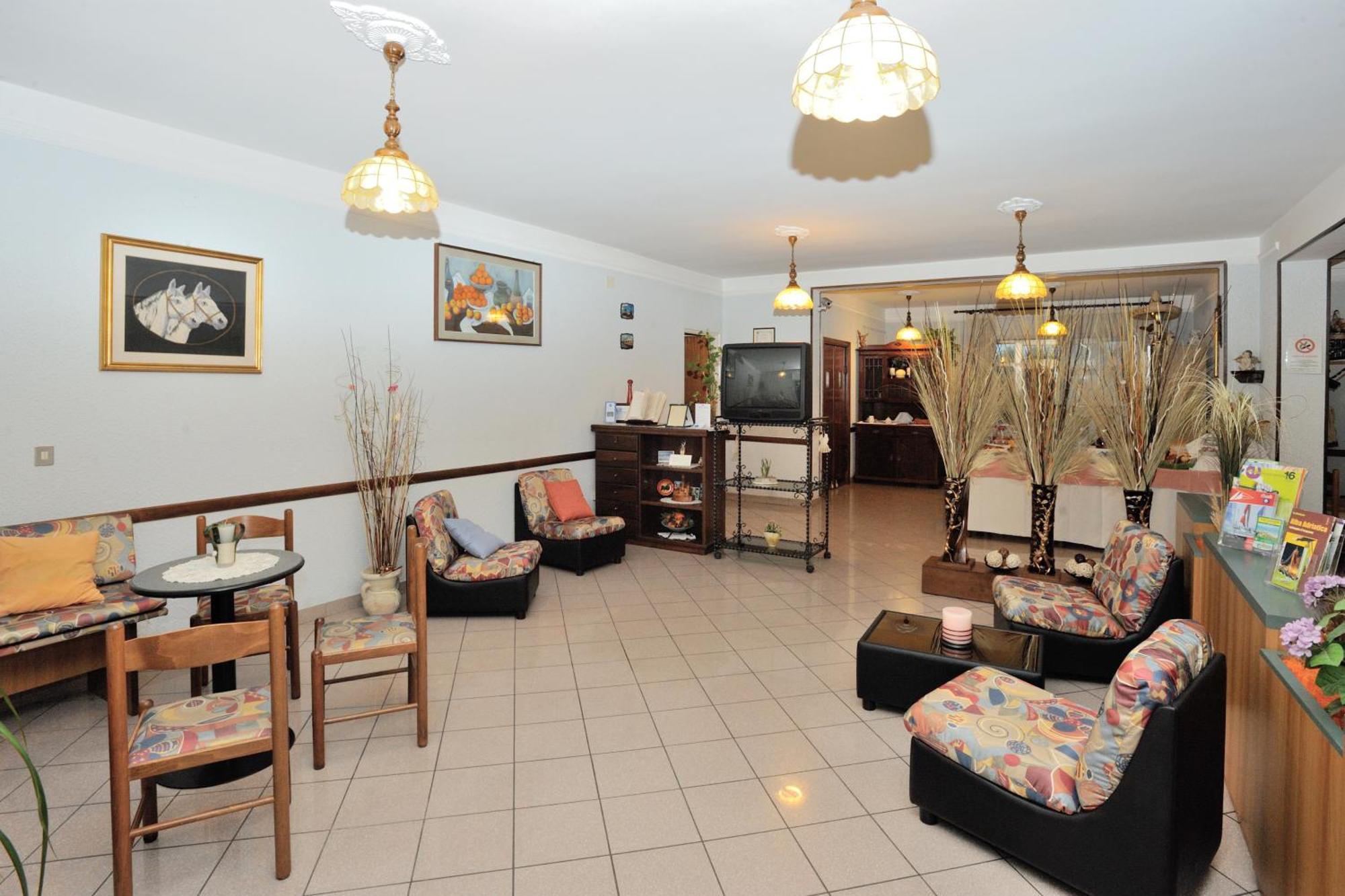 Hotel Lidia Alba Adriatica Buitenkant foto