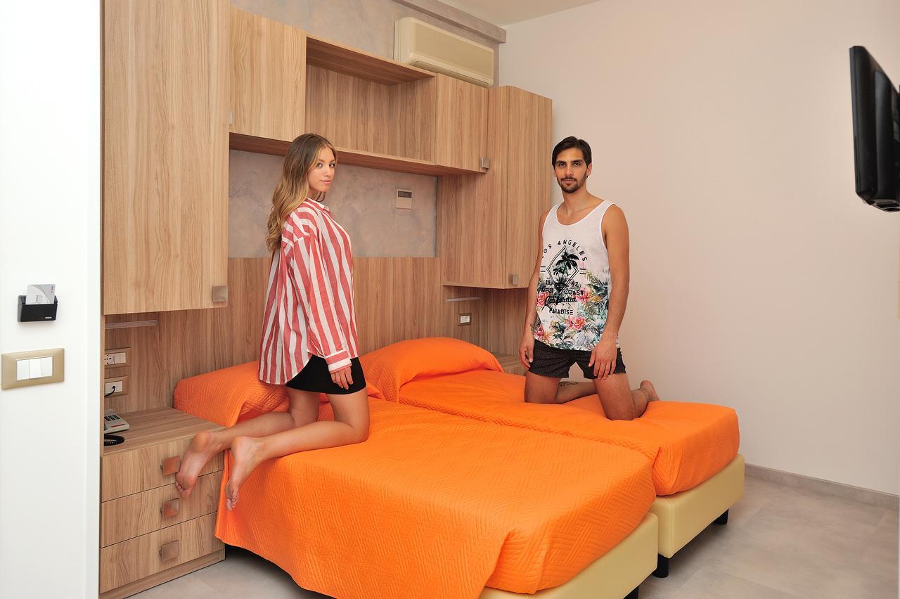 Hotel Lidia Alba Adriatica Buitenkant foto